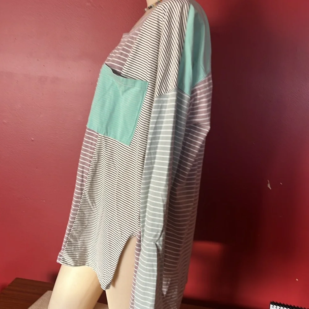 Like new White Birch oversized top - Picture 3 of 13
